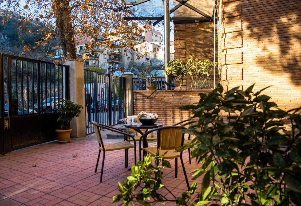 Sani Apart Hotel Tbilisi Exterior photo